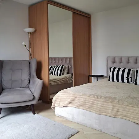 Cozy In Old Town Апартаменты